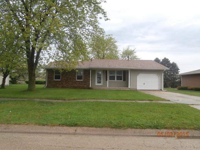 529 E 3rd St., Herscher, IL 60941