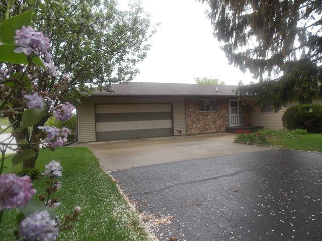 2287 Mallard Dr., Freeport, IL 61032