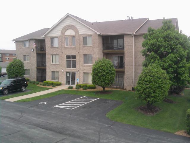 6840 Ridge Point Dr. #2B, Oak Forest, IL 60452