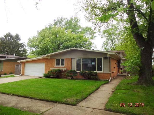 845 W Westwood Dr., Glenwood, IL 60425