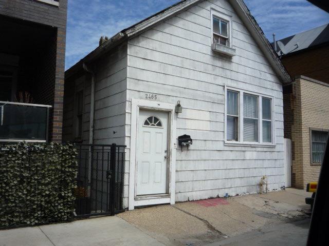 2465 N Clybourn Ave., Chicago, IL 60614