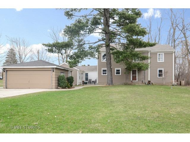 1N681 River Dr., Glen Ellyn, IL 60137