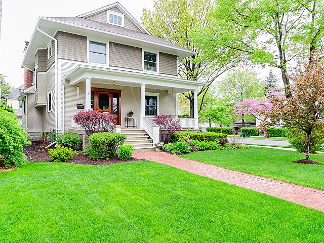 302 8th Ave., La Grange, IL 60525