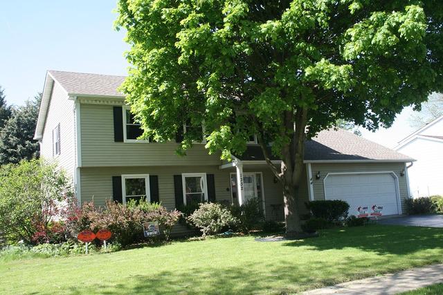 1332 Culpepper Dr., Naperville, IL 60540