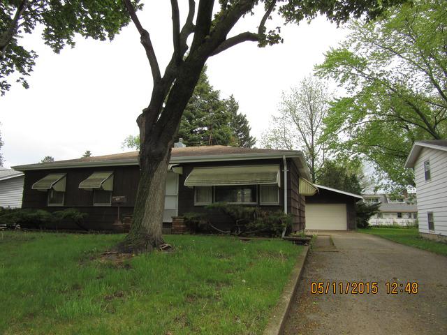 625 Pierce Ct., Grayslake, IL 60030