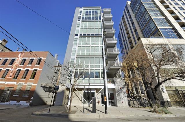 156 W Superior St. #PH-2, Chicago, IL 60654