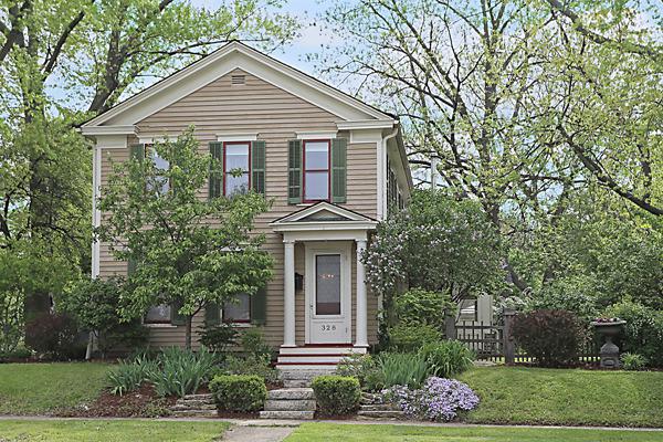 328 N Washington Ave., Batavia, IL 60510