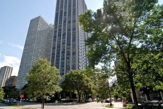 2650 N Lakeview Ave. #604, Chicago, IL 60614