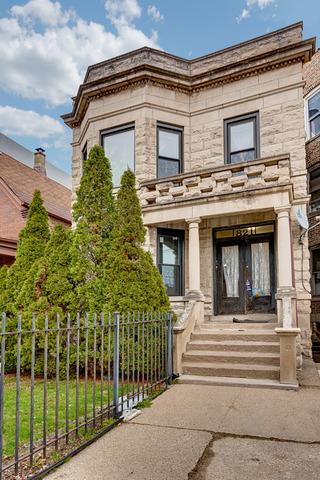 821 N Rockwell St., Chicago, IL 60622