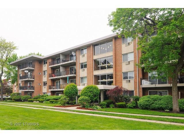 2230 S Goebbert Rd. #148, Arlington Heights, IL 60005