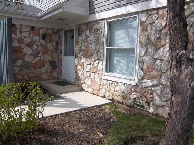 1017 Glouchester Harbour, Schaumburg, IL 60193