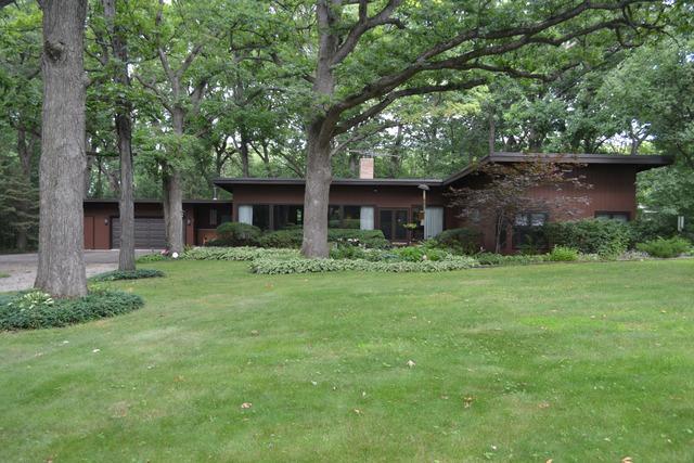 99 Gromer Rd., Elgin, IL 60120