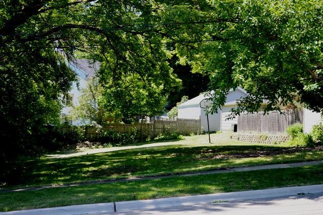 317 E Lake St., Barrington, IL 60010