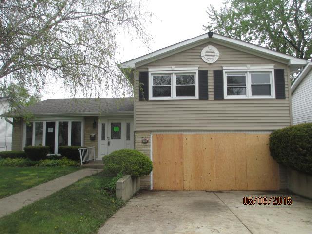 748 Sandy Ln., Des Plaines, IL 60016