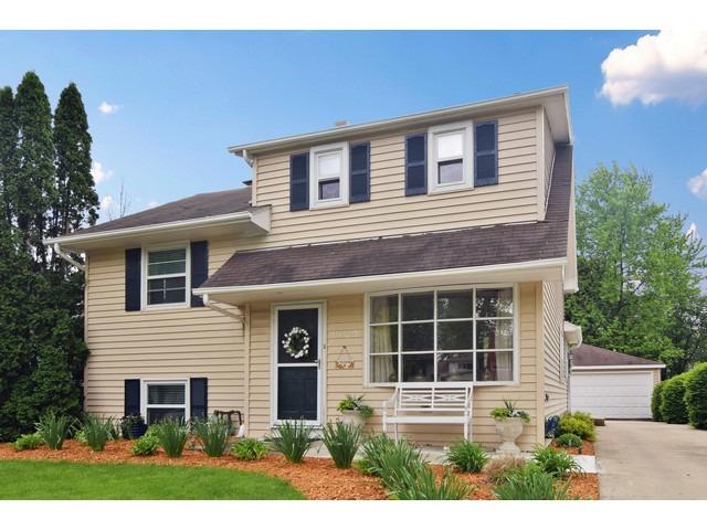 1422 E Lowden Ave., Wheaton, IL 60187