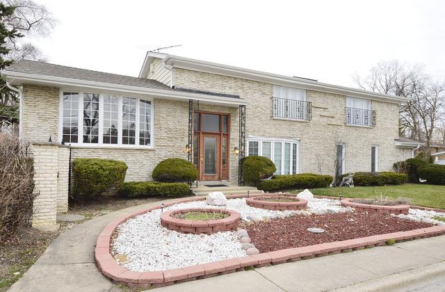 7100 N Kedvale Ave., Lincolnwood, IL 60712