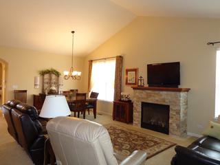 1690 Francis Dr., Pingree Grove, IL 60140