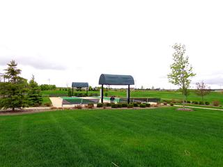1690 Francis Dr., Pingree Grove, IL 60140