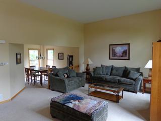 548 Williams Way, Vernon Hills, IL 60061