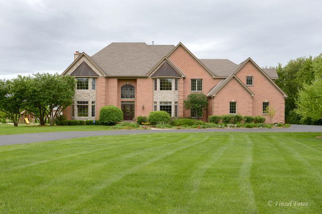 4511 Carlisle Dr., Crystal Lake, IL 60012