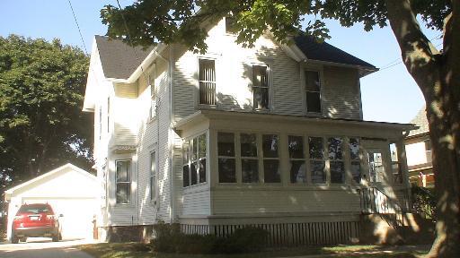10903 N Woodstock St., Huntley, IL 60142