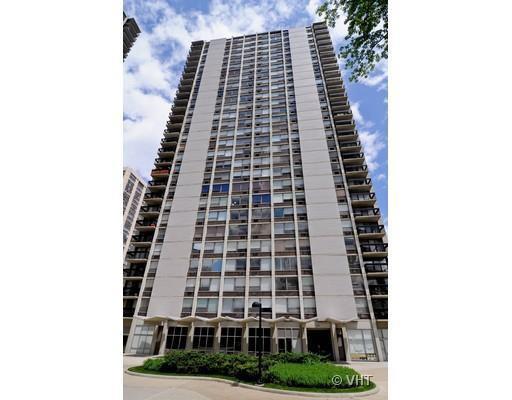 1455 N Sandburg Ter. #802B, Chicago, IL 60610