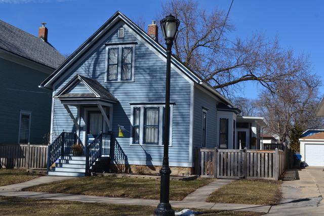 377 Spruce St., Aurora, IL 60506