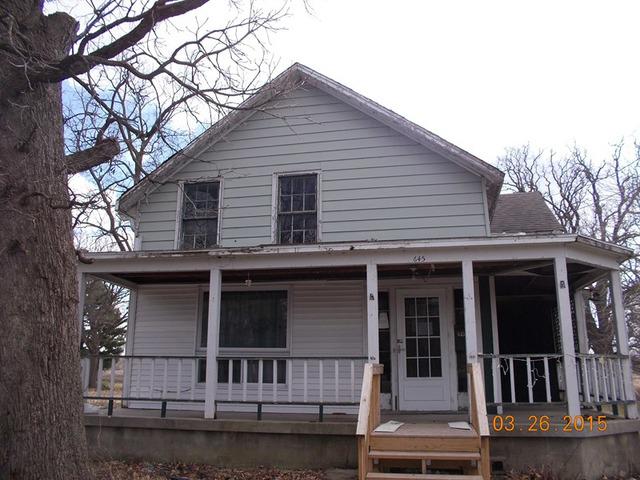 645 E Main St., Amboy, IL 61310