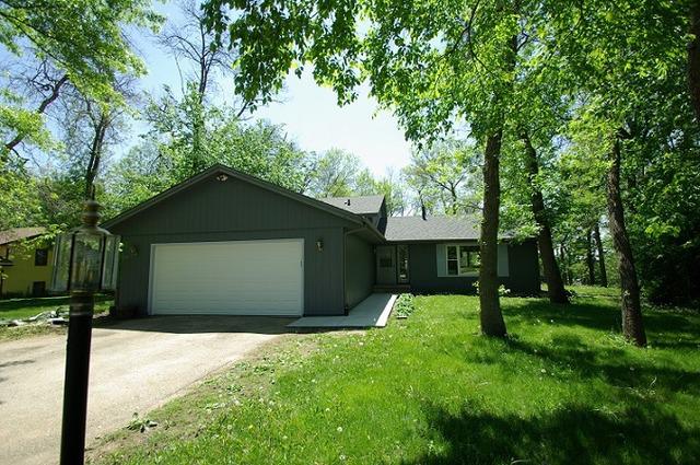6353 Foxdale St., Roscoe, IL 61073