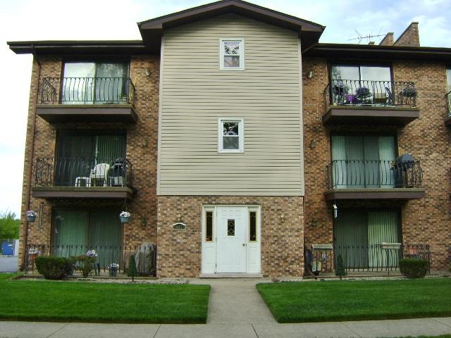14455 Lamon Ave. #202, Midlothian, IL 60445