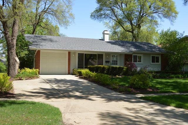 560 Briarcliff Ln., Hoffman Estates, IL 60169