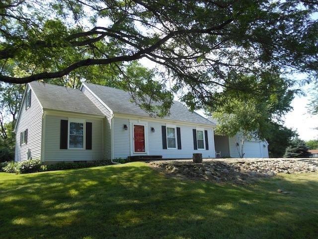 3113 Hidden Lake Dr., Woodstock, IL 60098