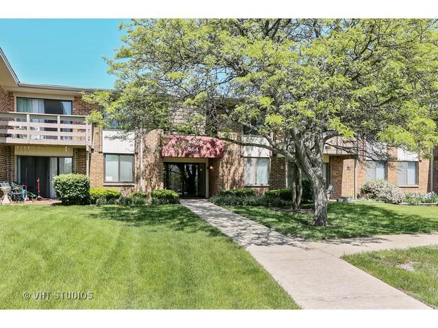464 Raintree Dr. #2A, Glen Ellyn, IL 60137