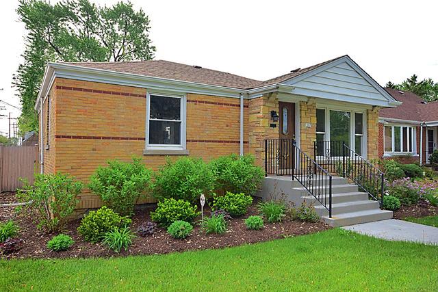 2217 S 15th Ave., North Riverside, IL 60546