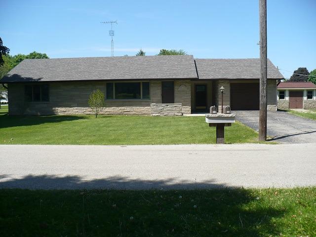 104 E Kelsey St., Malta, IL 60150
