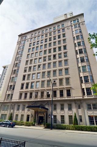 1200 N Lake Shore Dr. #M3, Chicago, IL 60610