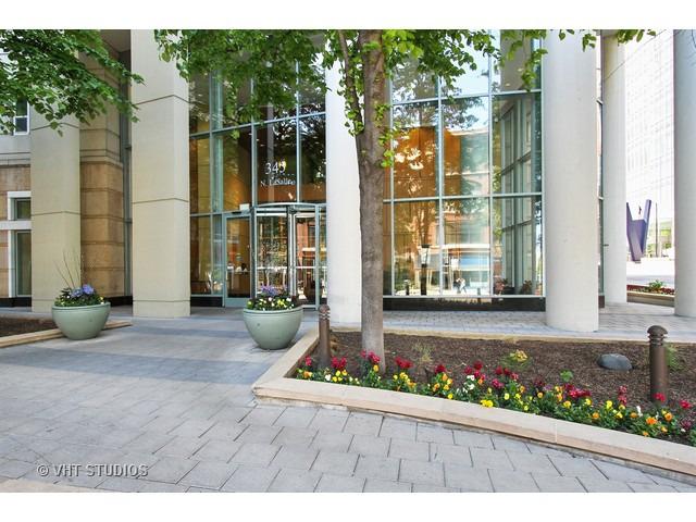 345 N Lasalle Blvd. #2106, Chicago, IL 60654