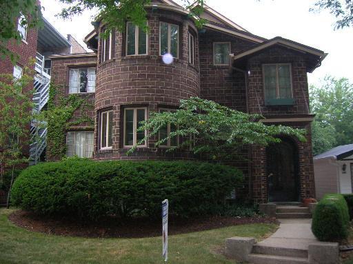 3248 Maple Ave., Berwyn, IL 60402