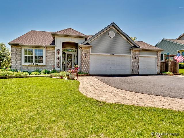1504 Stevens Ct., North Aurora, IL 60542