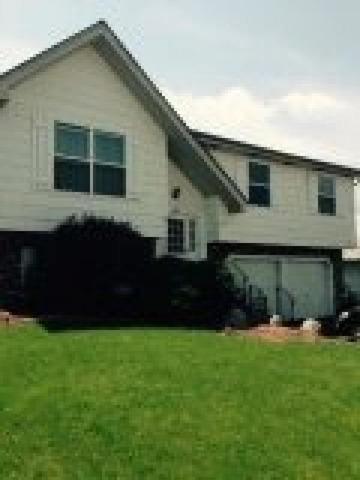 643 Niagara Dr., Bolingbrook, IL 60440
