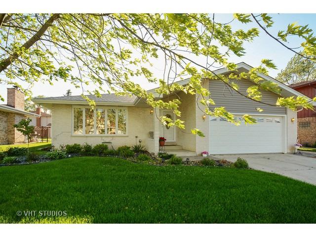 15606 Arroyo Dr., Oak Forest, IL 60452