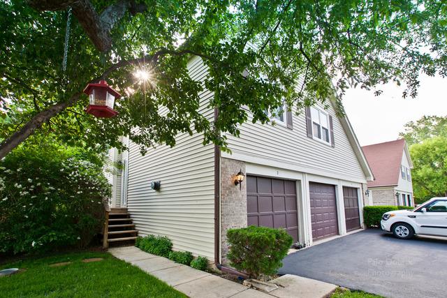 2 Bright Oaks Cir., Cary, IL 60013