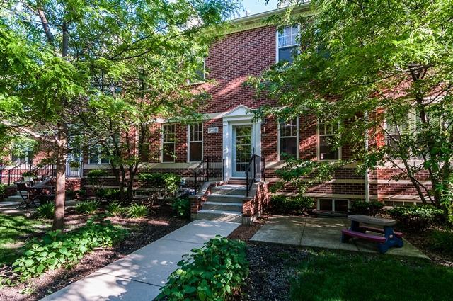 8237 Lincoln Ave., Skokie, IL 60077