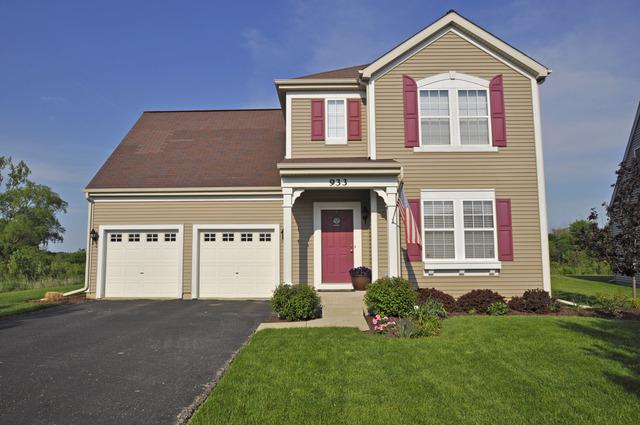 933 S Hampton Dr., Round Lake, IL 60073