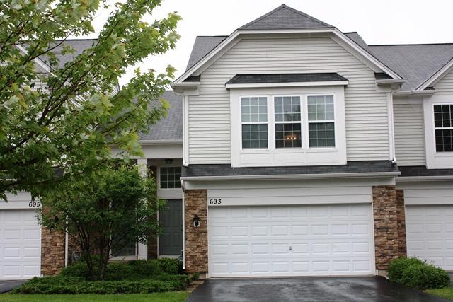 693 Pointe Dr., Crystal Lake, IL 60014