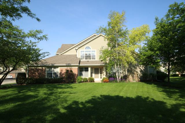 379 Aberdeen Ct. #4, Bartlett, IL 60103