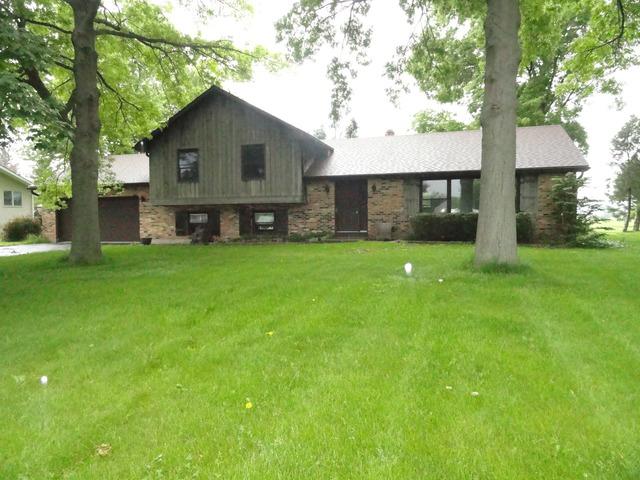 6119 Pioneer Ter., Dekalb, IL 60115
