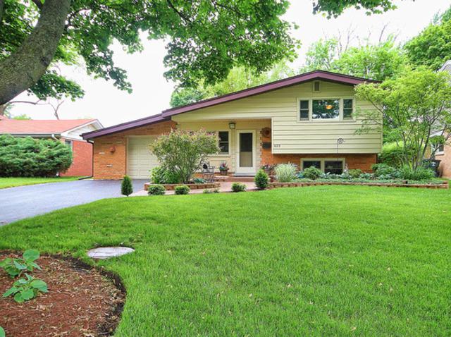 623 2nd Ave., Libertyville, IL 60048
