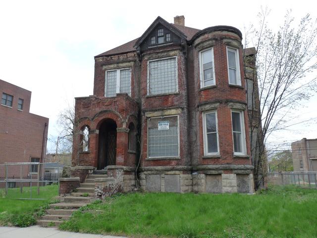 4841 S Champlain Ave., Chicago, IL 60615
