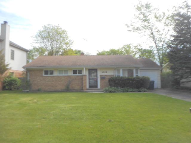 1019 Whitfield Rd., Northbrook, IL 60062